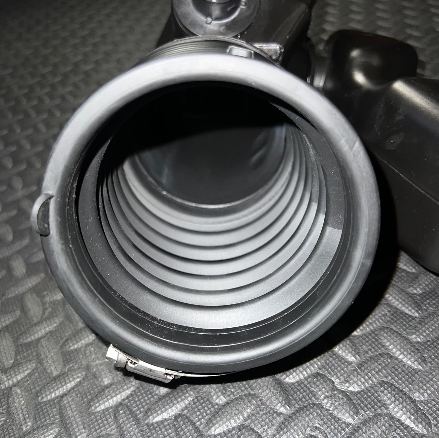 2015-2017 Mustang Air Intake Hose
